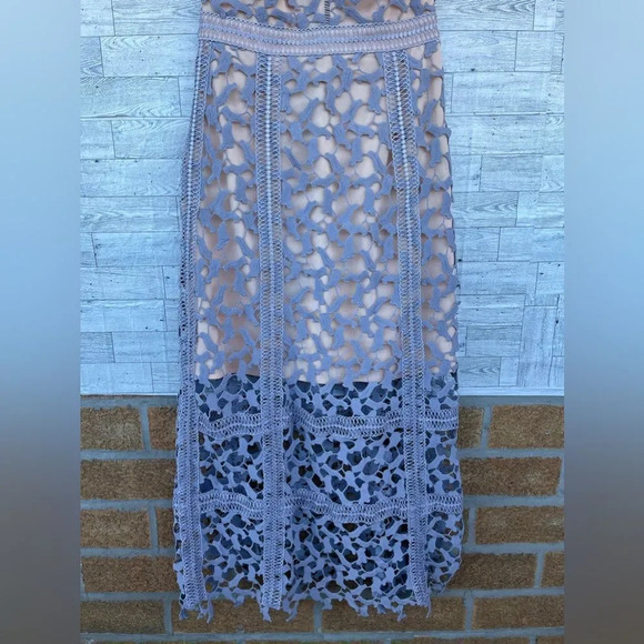 Elliatt Bella Floral Lace Midi Dress size small - Picture 4 of 15